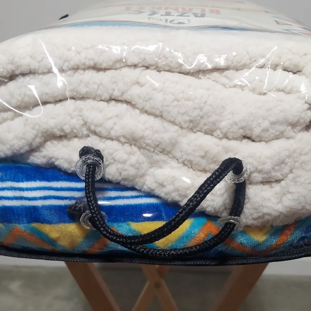 ​NEW Aztec Print Reversible Sherpa Fleece Throw Blanket 50x60 Blue Orange - NWT